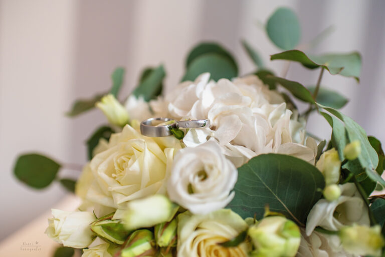Brautstrauß Eheringe Detail