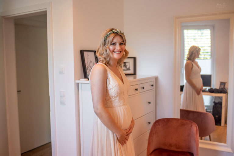 Brautstyling Braut Schwanger