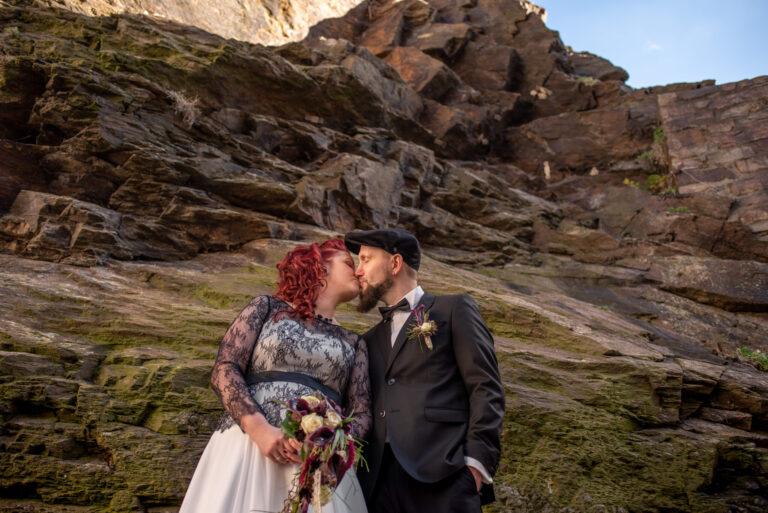 Hochzeit Burg Scharfenstein Fotoshooting Brautpaar