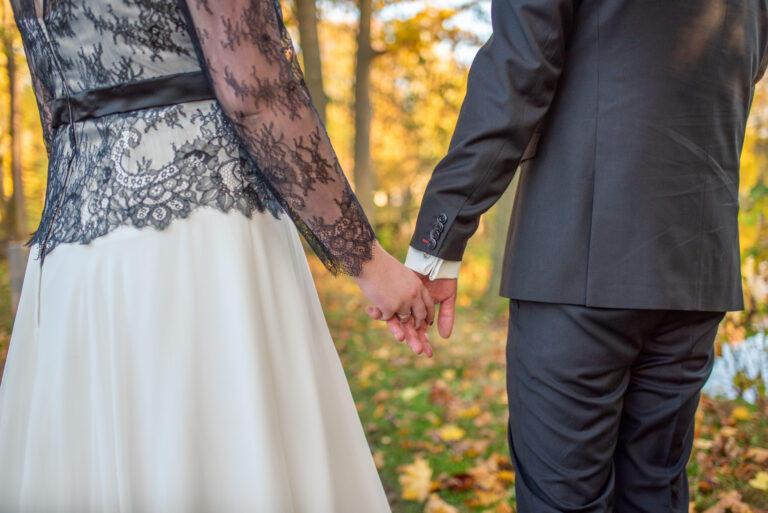 Hochzeit Hotel Saigerhütte Olbernhau Fotoshooting Brautpaar