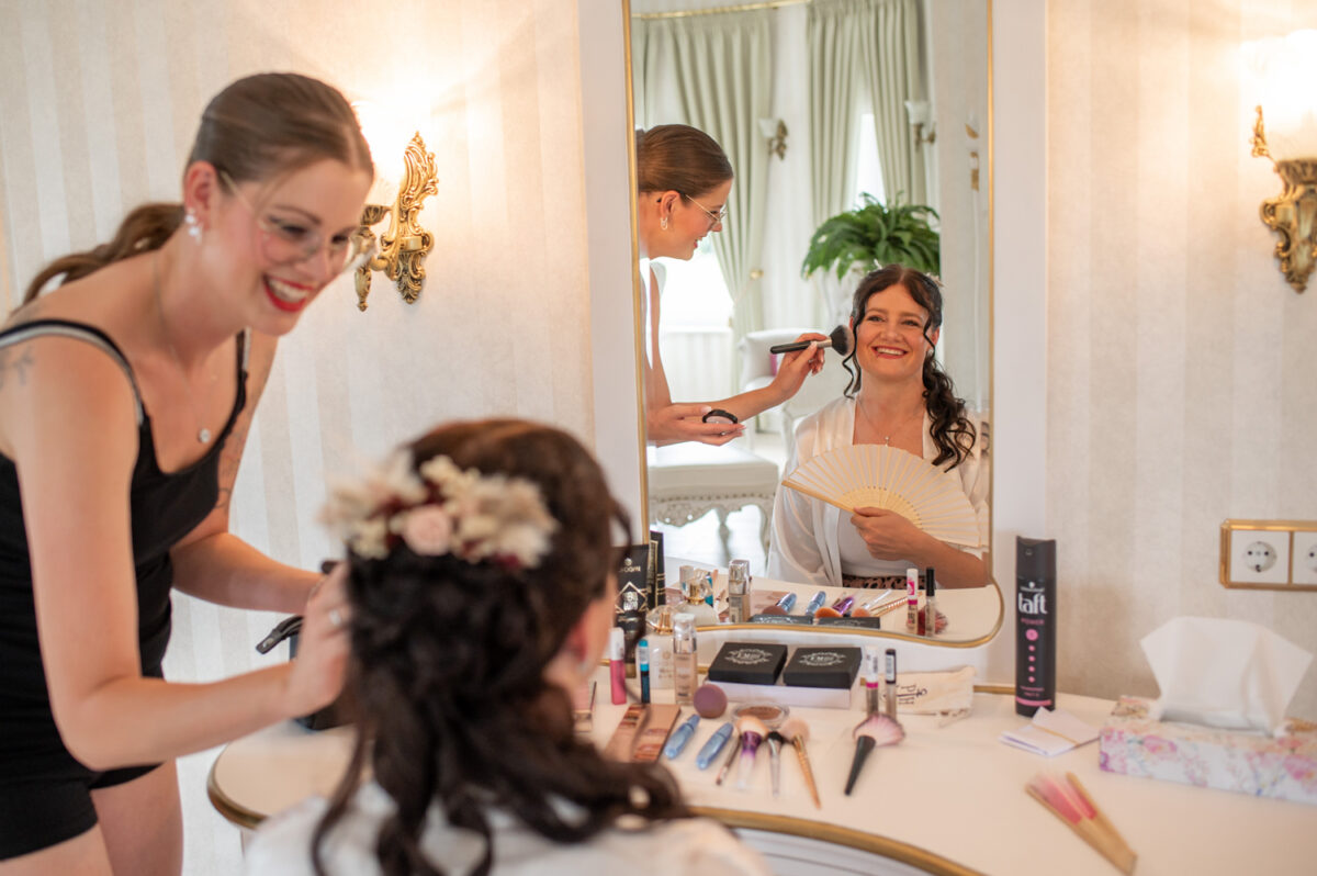 Schloss Köhlmoor Felde Brautstyling